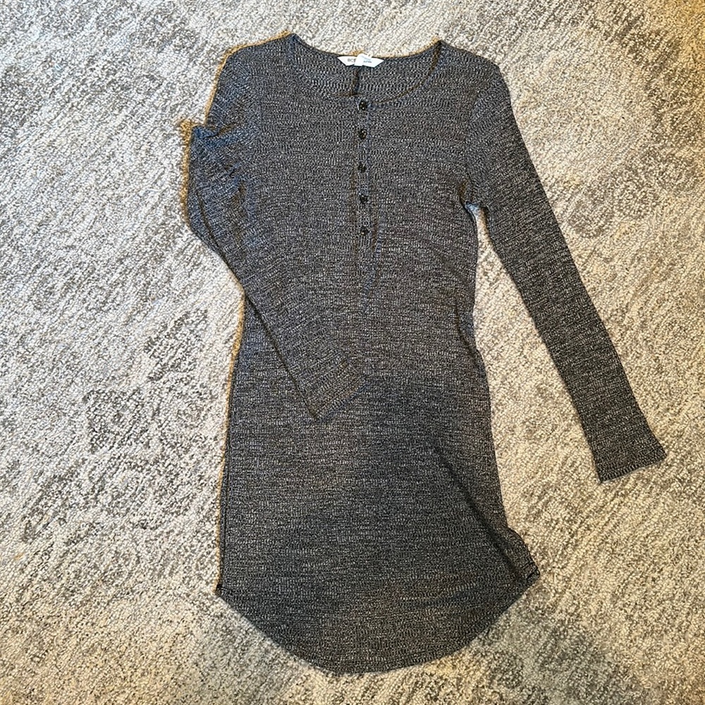 BCBG Long Tunic with side slits- size XS